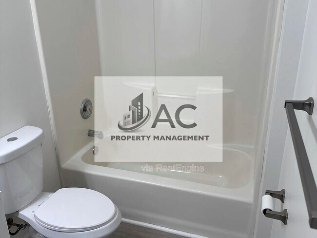 Building Photo - 50 Smith Lake Rd