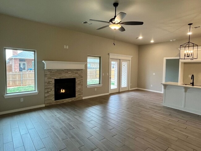 Building Photo - 4 Bed, 2 Bath NW Edmond Home in Deer Creek Schools