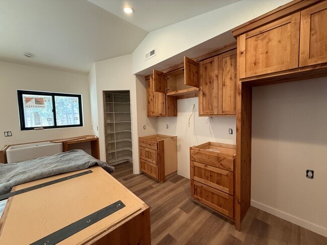 Building Photo - 153550 Little River Loop