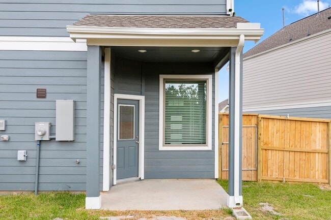 Building Photo - 7810 Starfish Arbor Dr
