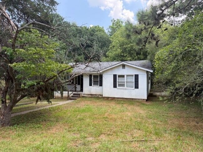 Primary Photo - Charming 3 Bedroom Home on Secluded Street...