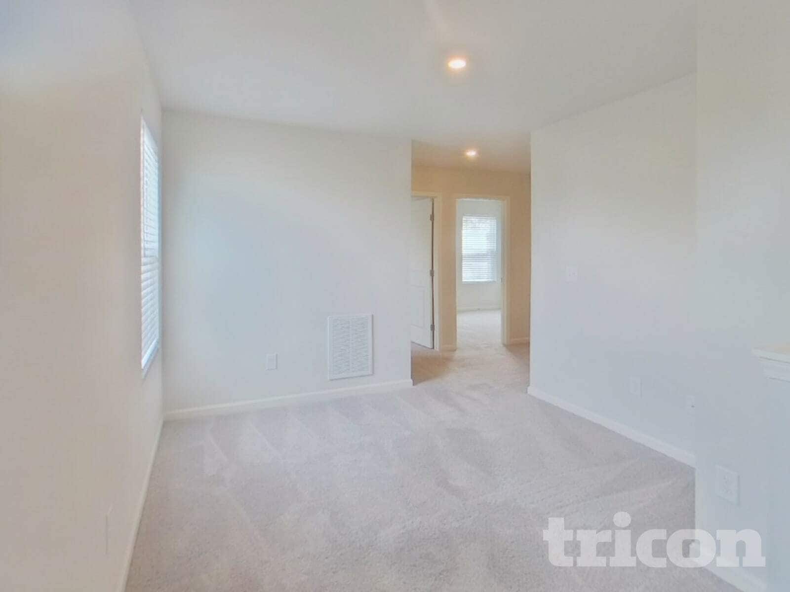 Building Photo - 507 Dayspring Dr