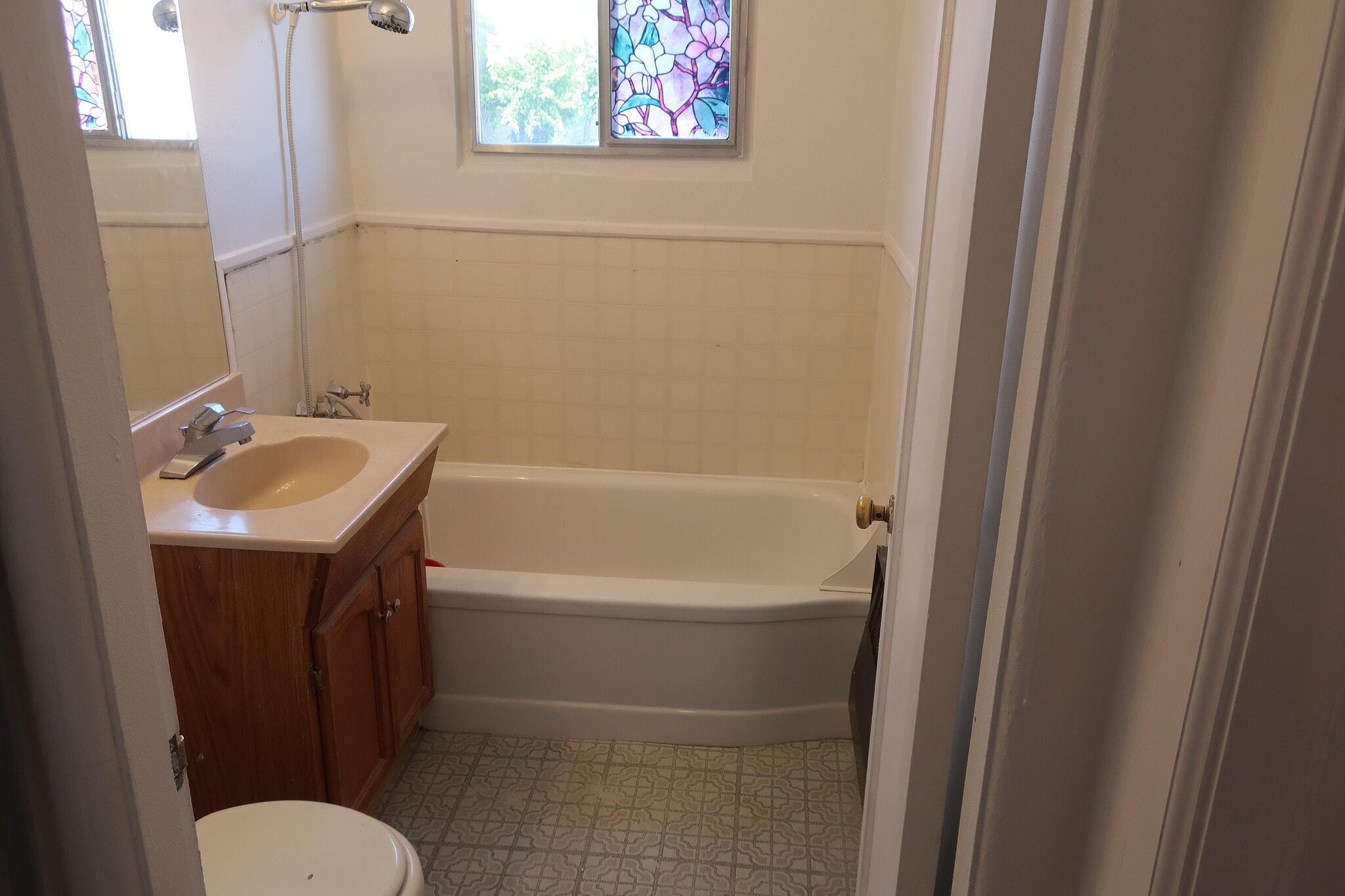 Building Photo - 1110 N Miller St