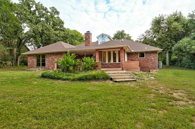 Building Photo - 2429 Cedar Oak Dr