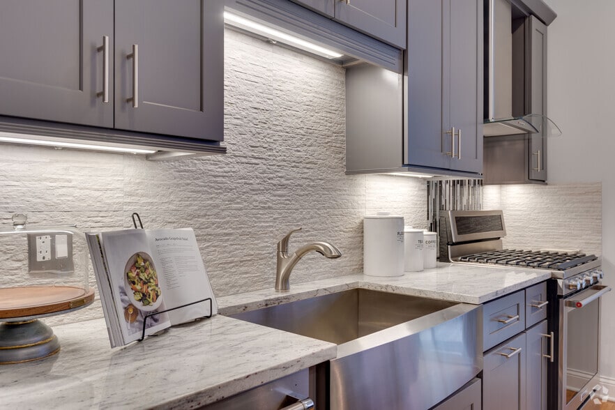 Interior Photo - Monroe Aberdeen Place
