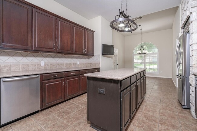 Building Photo - 29000 Bay Hill Ct