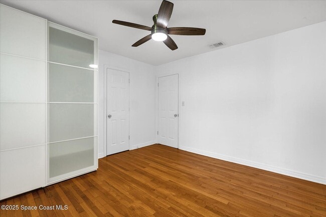 Building Photo - 118 S Indian Cir