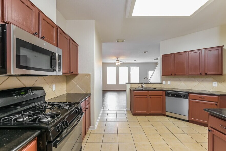 Building Photo - 12226 Carriage Oak Cir