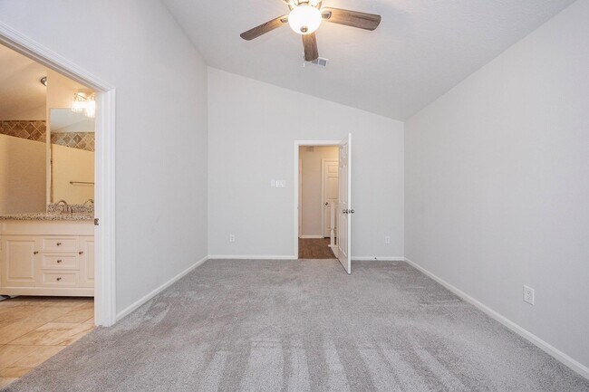 Building Photo - 86 W Stony Bridge Cir