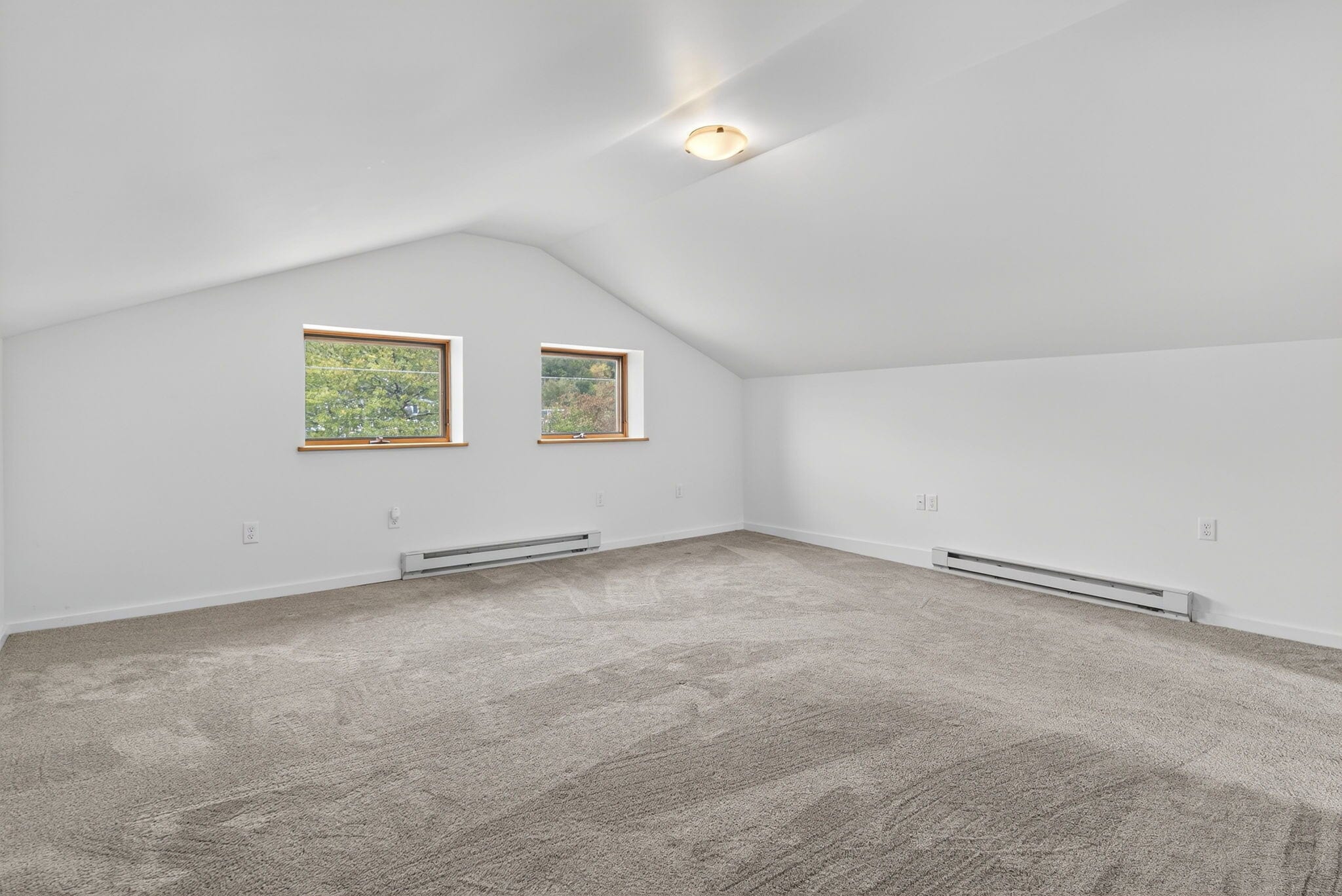 Building Photo - 321 N Fulton St