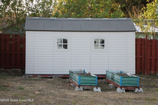 Building Photo - 904 Kensington Dr