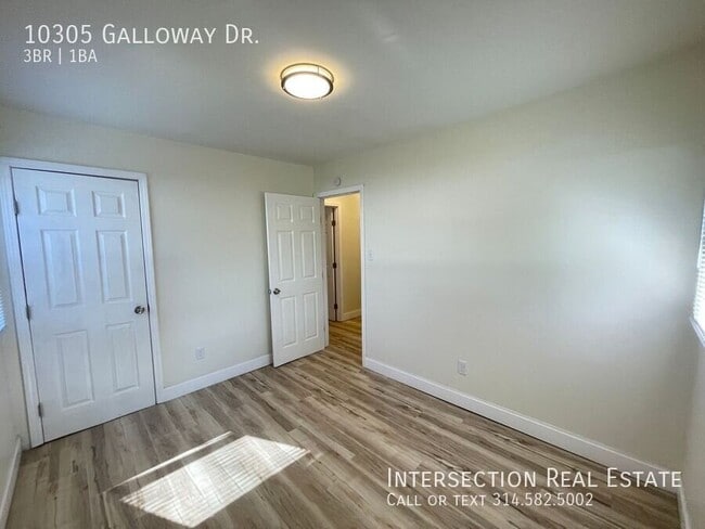 Building Photo - 10305 Galloway Dr