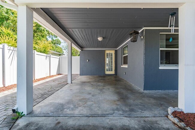 Building Photo - 4106 W Carmen St