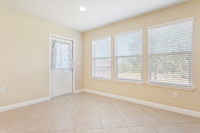 Building Photo - 107 Martin Creek Ln