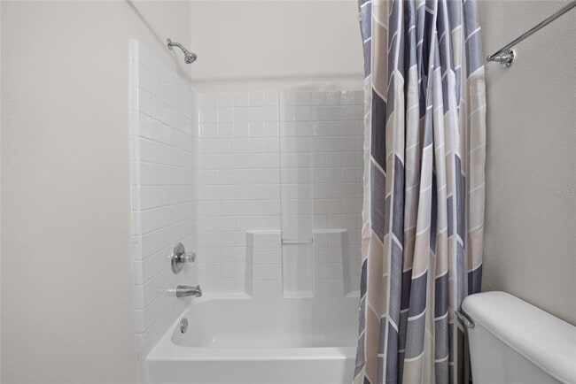 Building Photo - 15768 Fishhawk Falls Dr