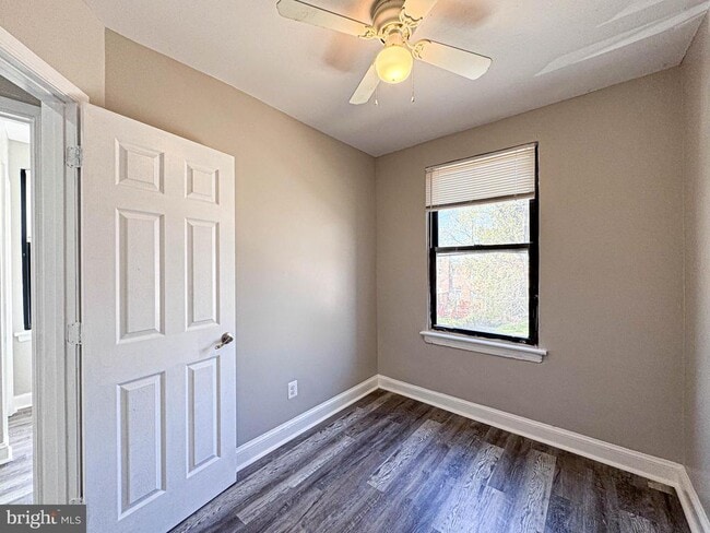 Building Photo - 4630 Hillside Rd SE