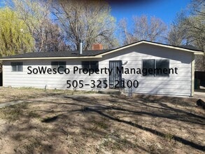 Building Photo - Gorgeous remodeled home in Bloomfield!