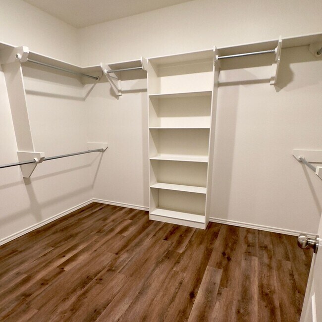 Building Photo - 1225 Preston Trails