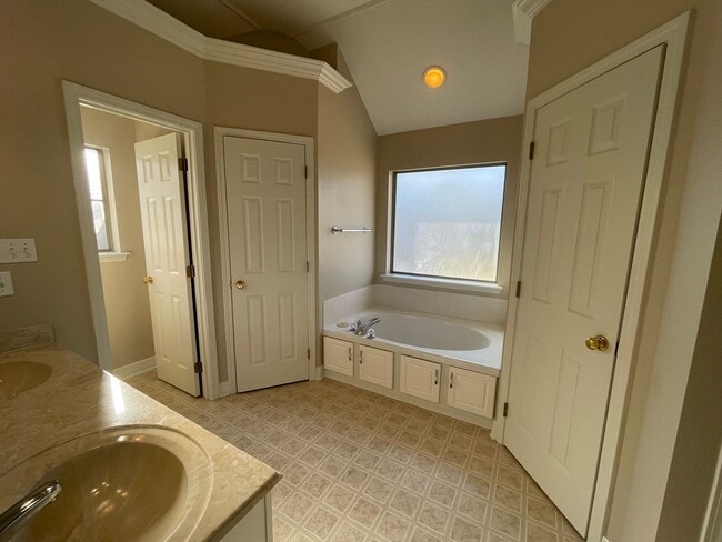 Building Photo - BELLE ROSE AT LEGACY! HURRY WONT LAST LONG!