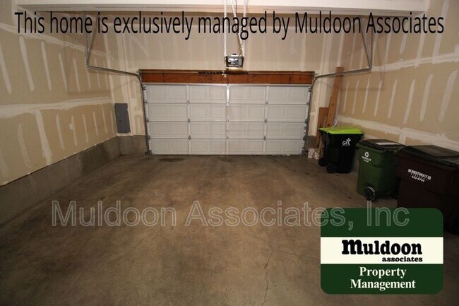 Building Photo - 8883 White Pr Vw