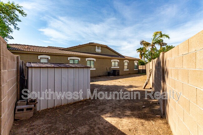 Building Photo - 21486 Via Del Oro
