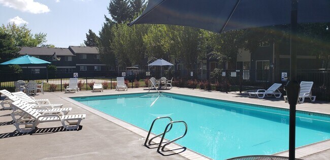 Building Photo - One Bedroom, One Bath - Special $1275.00 and Second Month Free!