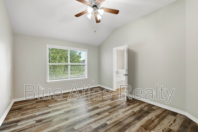 Building Photo - 601 Steerman Ct