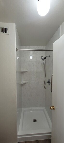 Building Photo - 27925 Tyler Ln