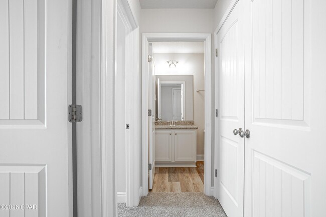 Building Photo - 7472 Shadow Lake Dr