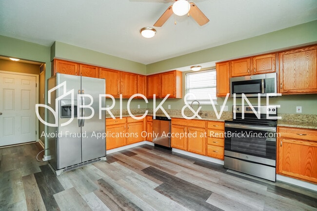 Building Photo - 6209 Nasby Dr