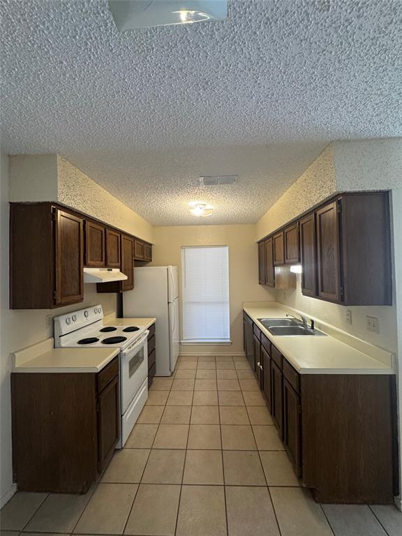 Building Photo - 405 Whitetail Dr