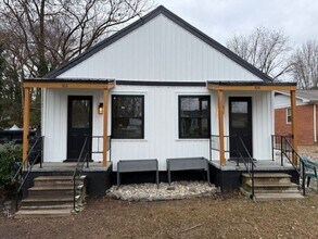 Building Photo - Modern Comfort Meets Charm in This Updated 1-Bedroom Duplex