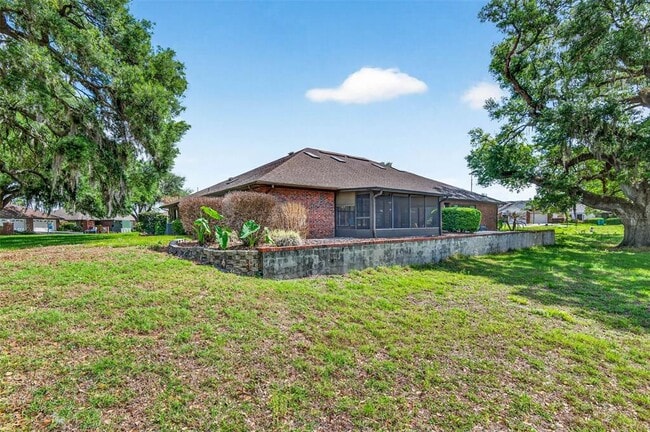 Building Photo - 6535 Brentwood Dr.