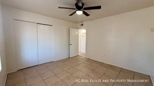 Building Photo - 3128 E Cicero St