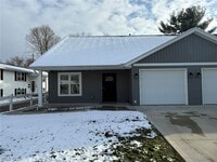 Building Photo - 244 Allen Ln SE