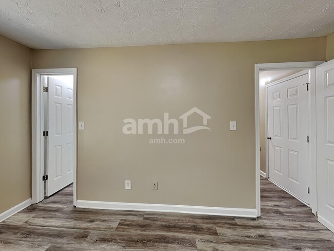 Building Photo - 3174 Baymount Way