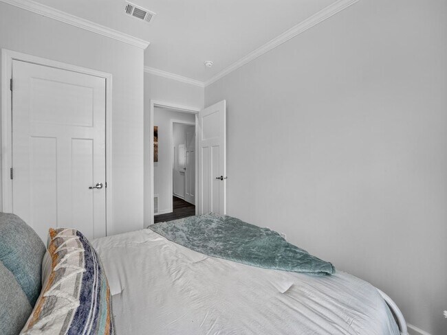 Building Photo - 19429 Bermuda Ct