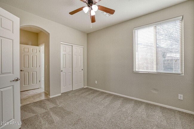 Building Photo - 13718 N 150th Dr
