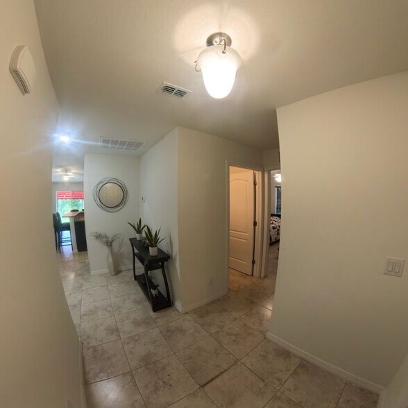 Building Photo - 25283 Canterbury Dr