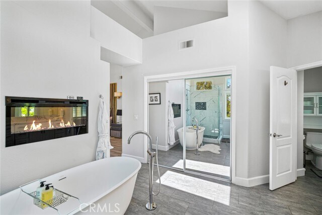 Building Photo - 14 Glastonbury Pl