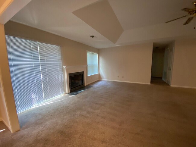 Building Photo - 3008 Harpers Ferry Dr