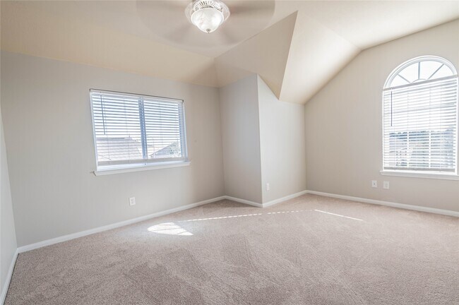 Building Photo - 24726 Colonial Elm Dr