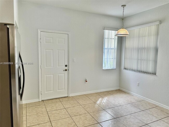 Building Photo - 4264 SW 132nd Wy