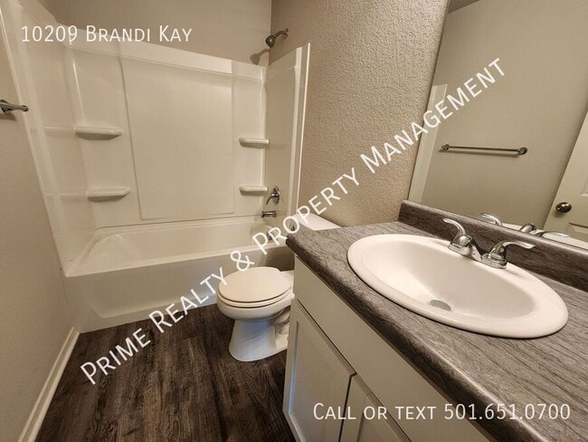 Building Photo - 10209 Brandi Kay Dr