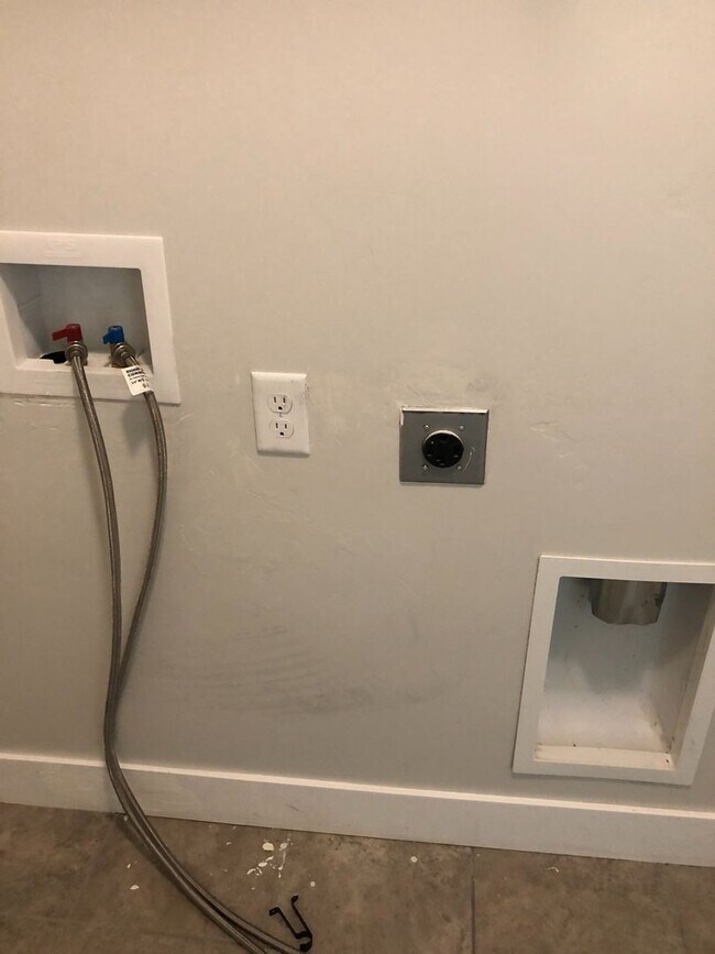 Building Photo - AMAZING HOME IN SOUGHT AFTER EXCHANGE DEVELOPMENT W/ 2 CAR GARAGE