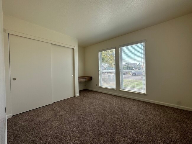 Building Photo - 8613 Tiogawoods Dr