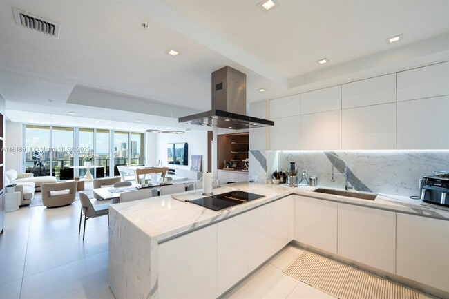 Building Photo - 330 Sunny Isles Blvd