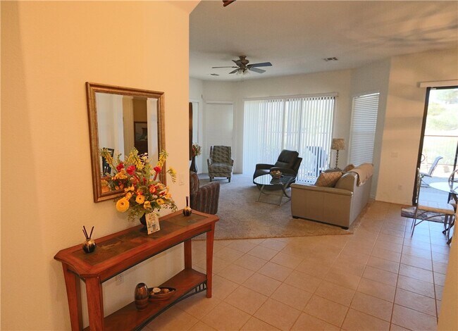 Building Photo - 2885 Esmerelda Dr