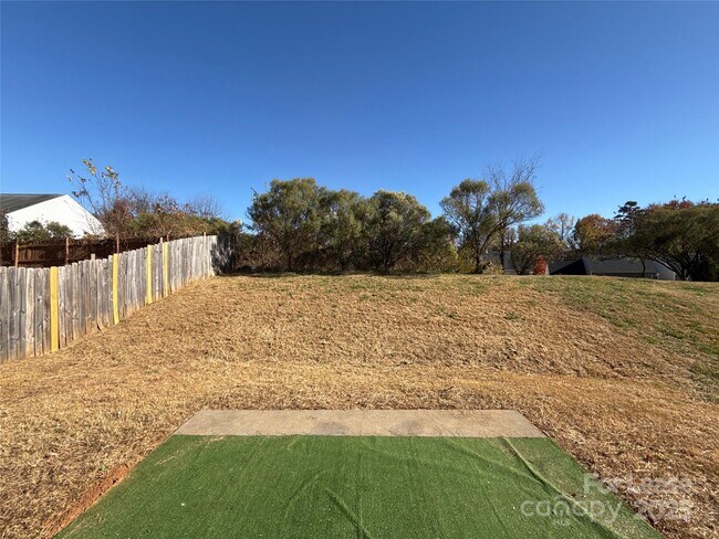 Building Photo - 4713 Brewer Dr