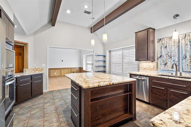 Building Photo - 1317 Royal Palm Ln